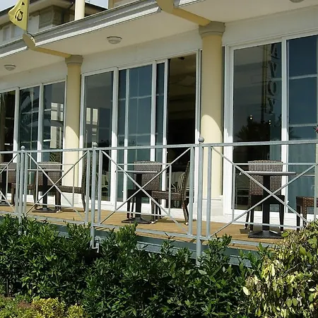 Savoy מלון מרינה די פיאטרסנטה