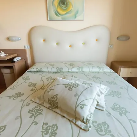 Savoy 3* מרינה די פיאטרסנטה